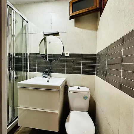 Urban Oasis Apartments & Suites ברצלונה